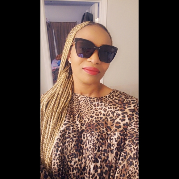 Meet your Posher, Joyce - Picture 1 of 1